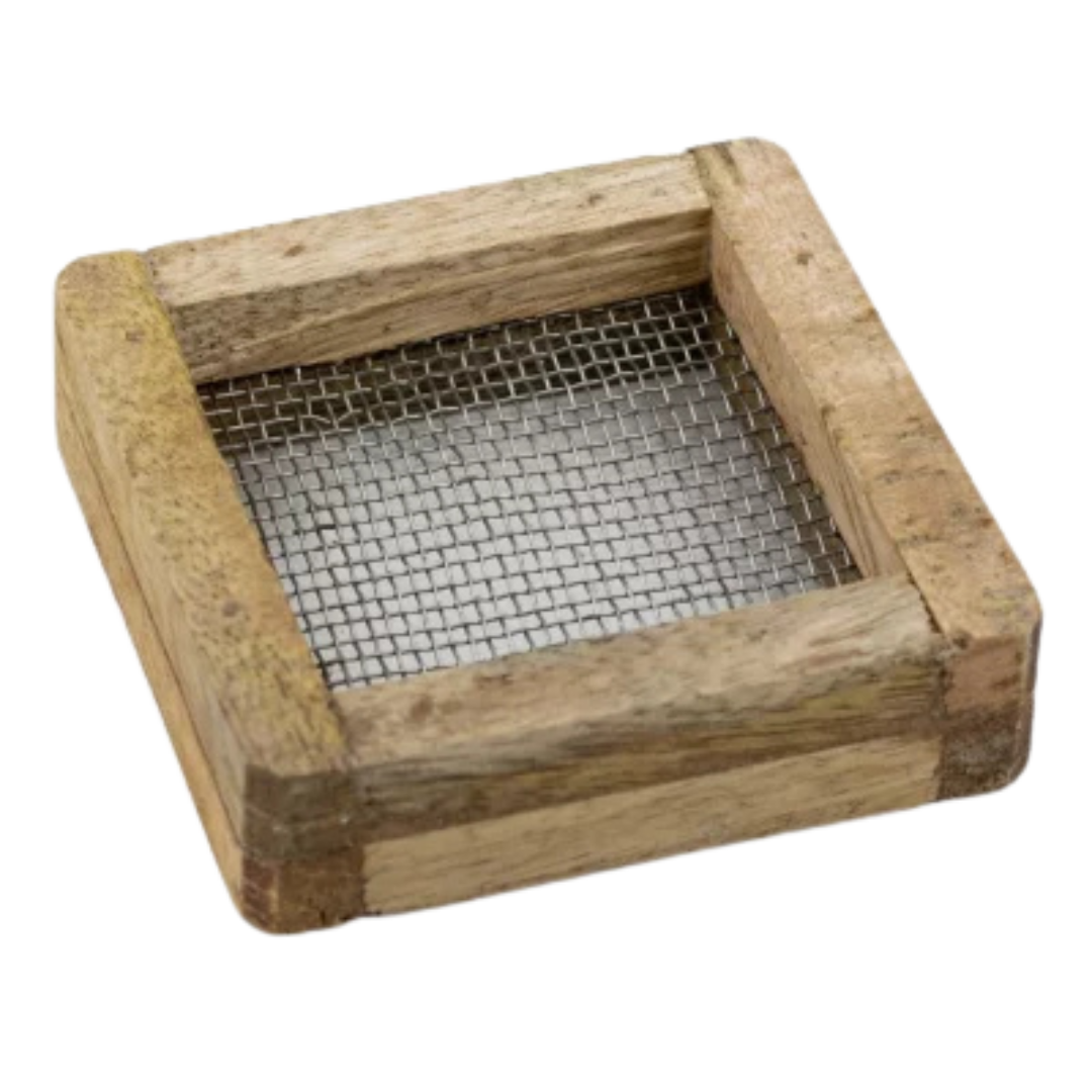 Râpe en bois artisanale Zayyan pour cubes d’ambre