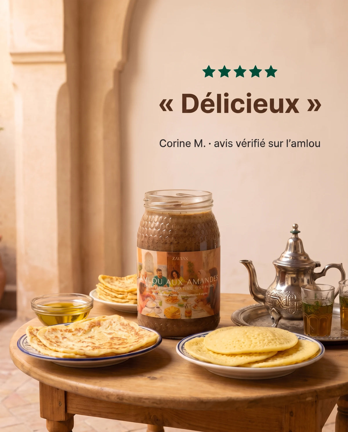 Amlou Zayyan sur une table de petit-déjeuner marocaine, avis client cinq étoiles : « Délicieux »