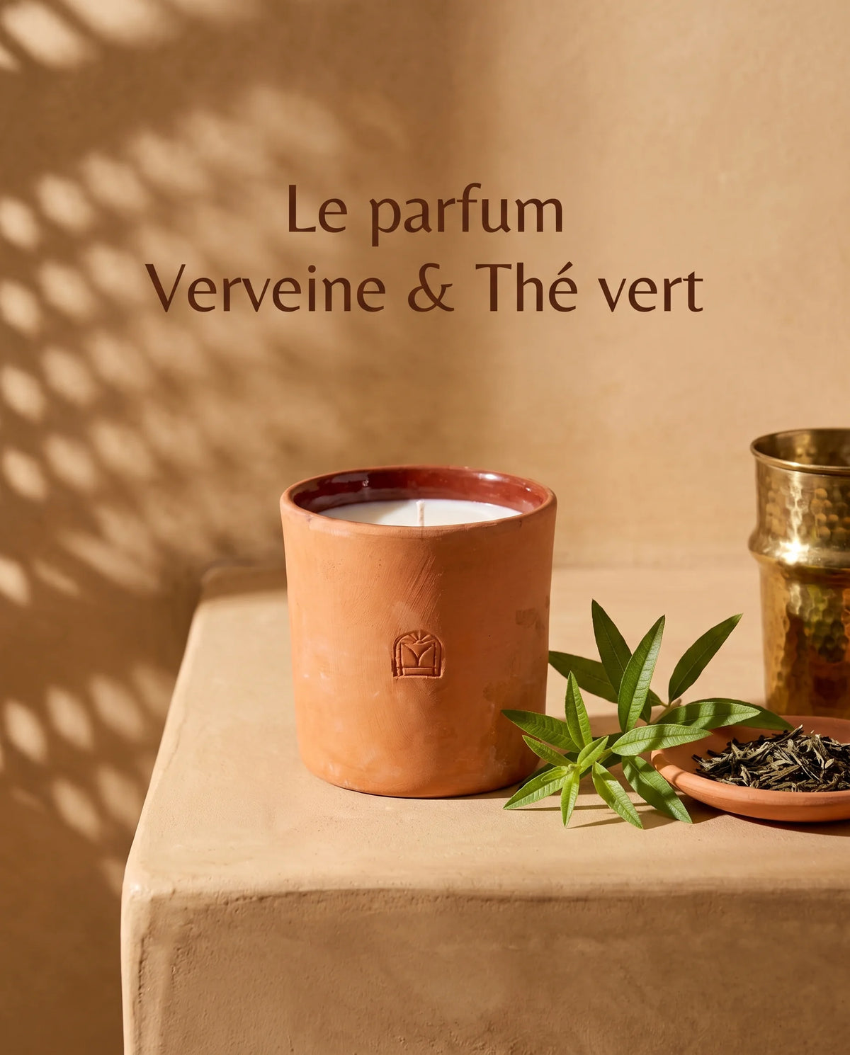 Louiza - Bougie parfumée verveine & thé vert, pot en terre cuite marocaine