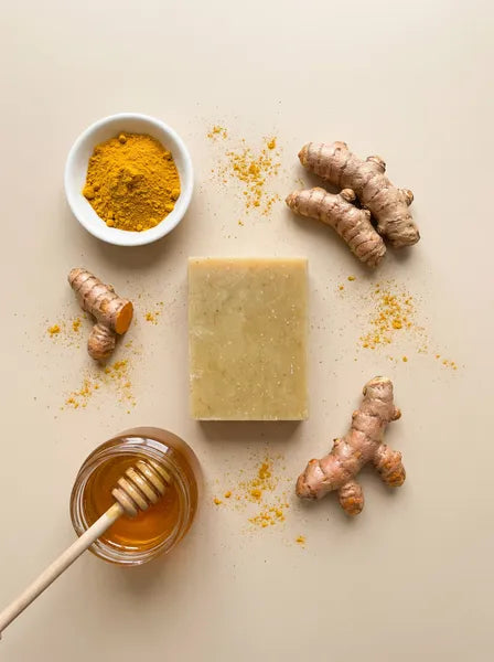Savon au curcuma & miel - Saponifié à froid, artisanal