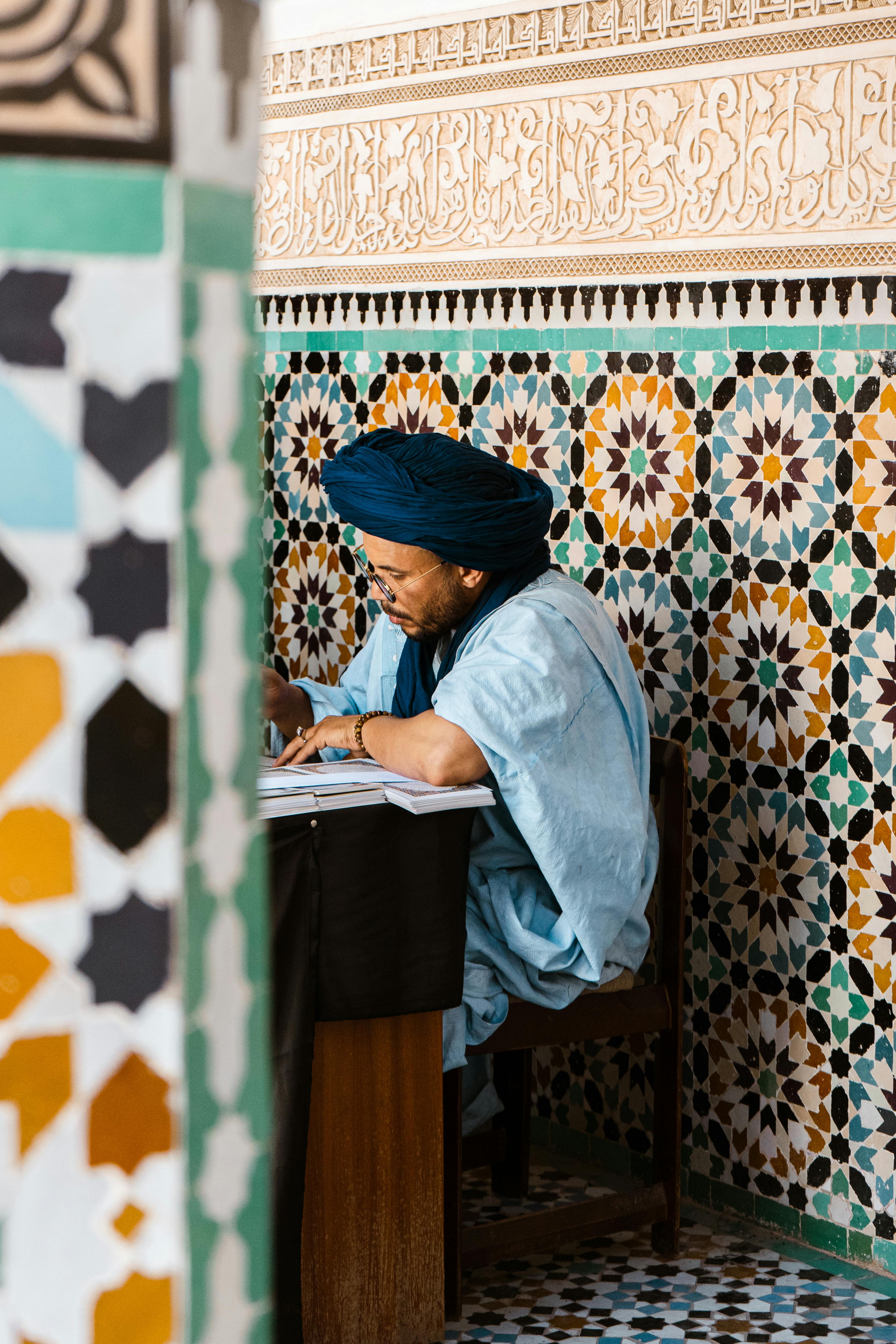 Transformez Votre Intérieur avec l’Élégance du Zellige Marocain
